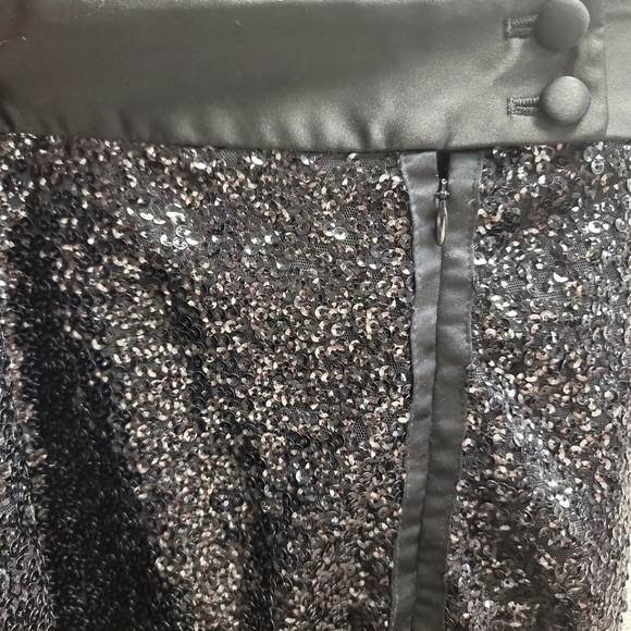 Express Black Sequin Pencil Skirt - Picture 3 of 4